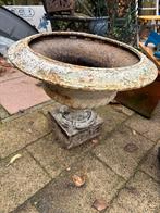 Grote sntieke gietijzeren tuin vaas 53cm doorsnee, 44cm hoog, Ophalen of Verzenden, Gebruikt