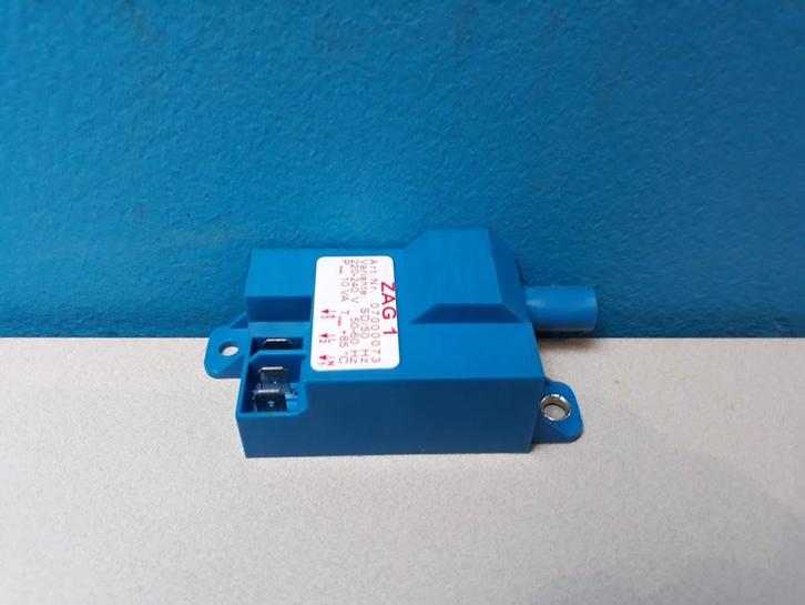 Ontstekingstrafo blauw Remeha Avanta voor 2006 S58716, Doe-het-zelf en Verbouw, Verwarming en Radiatoren, Gebruikt, Cv-ketel of Combi-ketel