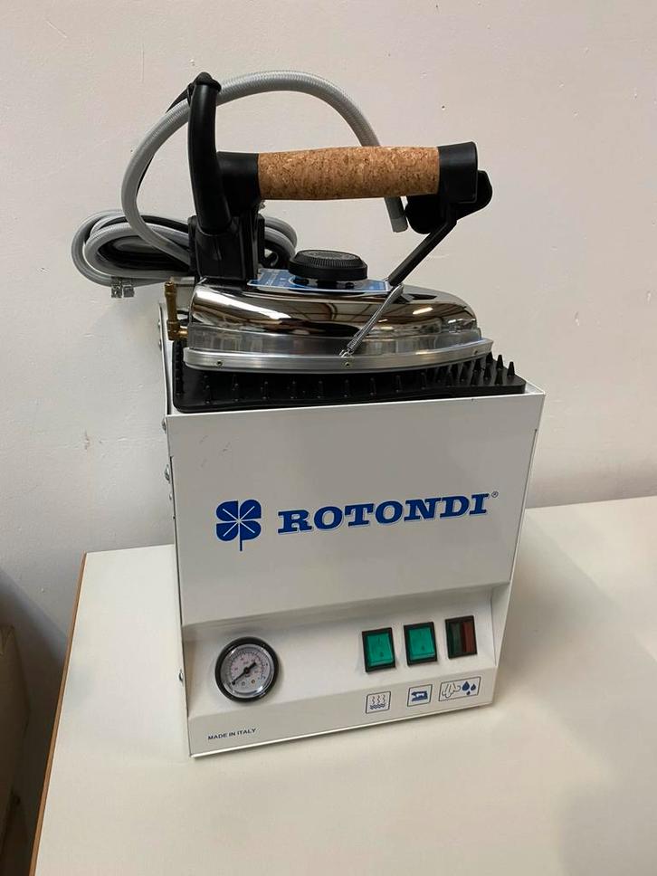 stoom en strijk apperatuur rotondi 5L ketel met strijkijzer, Witgoed en Apparatuur, Strijkijzers en Strijkplanken, Nieuw, Strijkijzer met snoer
