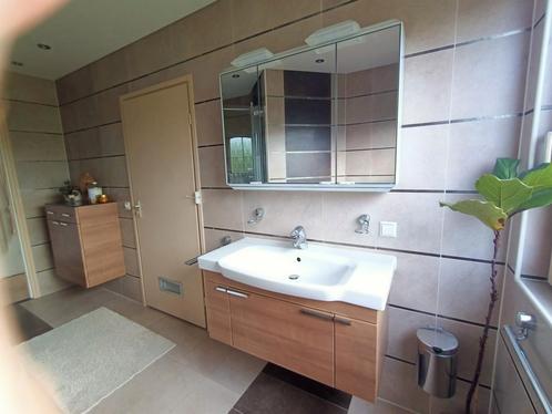 Wastafel badmeubel kast spiegel spiegelkast badkamer, Huis en Inrichting, Badkamer | Badkamermeubels, Zo goed als nieuw, Minder dan 100 cm