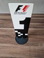 Te koop FIA pit bortje plaats 1 afmeting 11×28 cm, Verzenden, Zo goed als nieuw, Formule 1