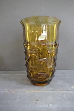 Art Deco glazen vaas amber. Hoogte 24 cm, diameter 15 cm, Verzenden