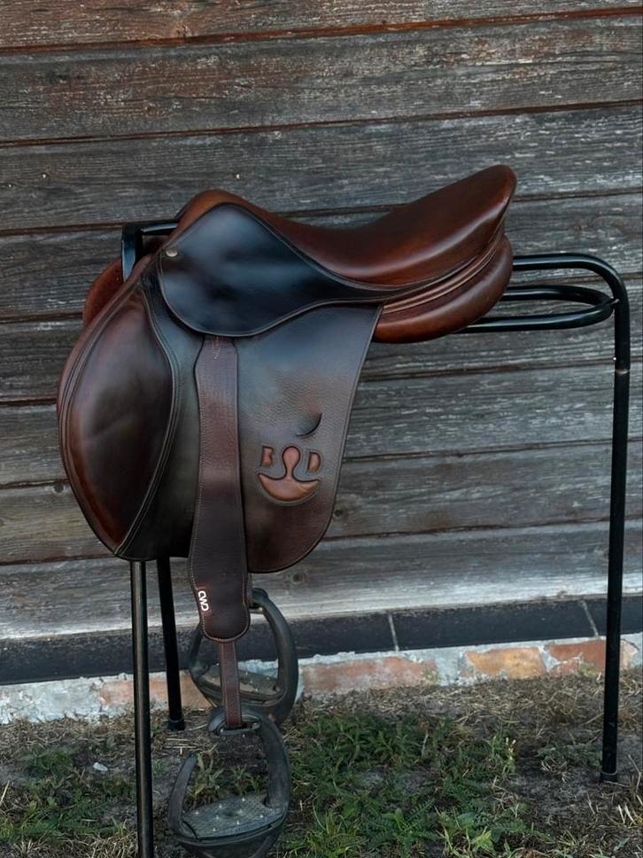 Springzadel Bruno Delgrange Partition en SL SNELLE BESLISSER, Dieren en Toebehoren, Paarden en Pony's | Zadels, Gebruikt, Springen