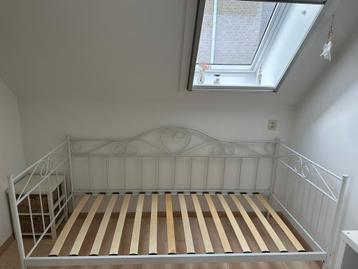 Leuk bed met lattenbodem. Koopje!! beschikbaar voor biedingen