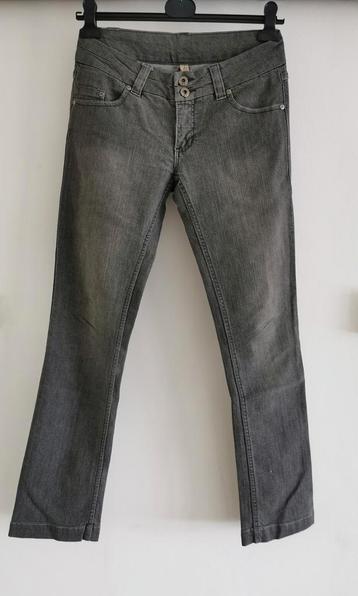 Vero Moda spijkerbroek mt. 40  beschikbaar voor biedingen