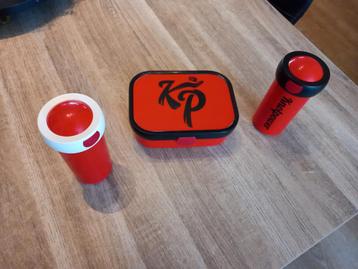 Knolpower broodtrommel en drinkbeker + rode drinkbeker  beschikbaar voor biedingen
