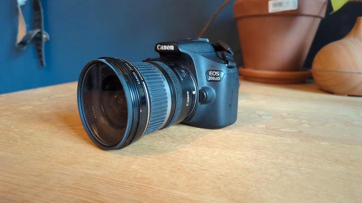 Complete Canon EOS 2000D Set – Incl. 3 Lenzen, Audio, Tv en Foto, Fotocamera's Digitaal, Gebruikt, Spiegelreflex, Canon, Geen optische zoom