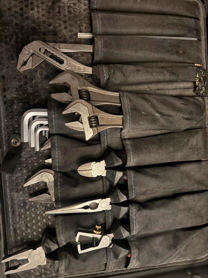 B&W Gereedschapskoffer met handgereedschap - Zo goed als nie, Doe-het-zelf en Verbouw, Gereedschap | Handgereedschap, Zo goed als nieuw