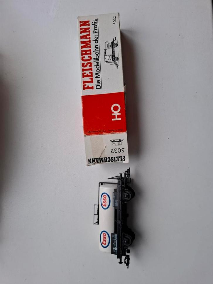 Fleischmann Esso Tankwagon 5032 - HO, Hobby en Vrije tijd, Modeltreinen | H0, Gebruikt, Wagon, Gelijkstroom, Fleischmann, Analoog