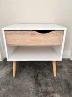 Nachtkastje Delta, Ophalen, Gebruikt, Minder dan 45 cm, 55 tot 70 cm