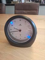 Zwarte Wekker. Radio alarm klok. Auriol. Met licht., Witgoed en Apparatuur, Wekkers, Ophalen of Verzenden, Zo goed als nieuw, Analoog