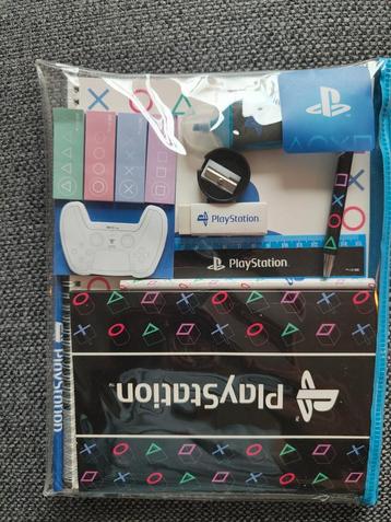 Schoolspullen set van Playstation beschikbaar voor biedingen