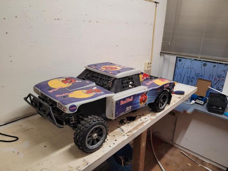 Losi 5ive T 1.0  8s lipo, Hobby en Vrije tijd, Modelauto's | 1:5 tot 1:12, Zo goed als nieuw, Auto, 1:5 t/m 1:8, Ophalen of Verzenden