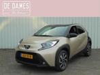 Toyota Aygo X 1.0 VVT-i AUTOMAAT 3.196 KM ! CAMERA 17" LM-VE, Stof, Gebruikt, Bruin, 4 stoelen
