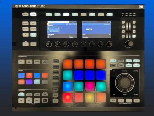 NATIVE INSTRUMENTS MACHINE STUDIO, Muziek en Instrumenten, Samplers, Zo goed als nieuw, Ophalen of Verzenden