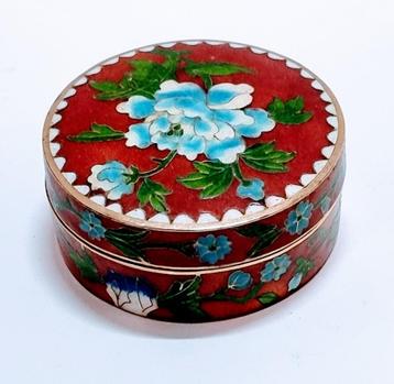 Cloisonne doosjes beschikbaar voor biedingen