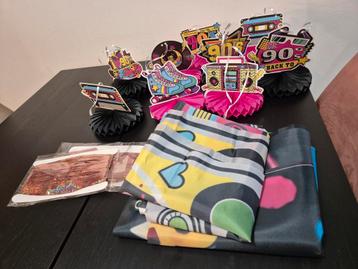 90's party feestartikelen beschikbaar voor biedingen