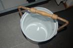 Royale witte email luier/was emmer rieten met houten handvat, Ophalen