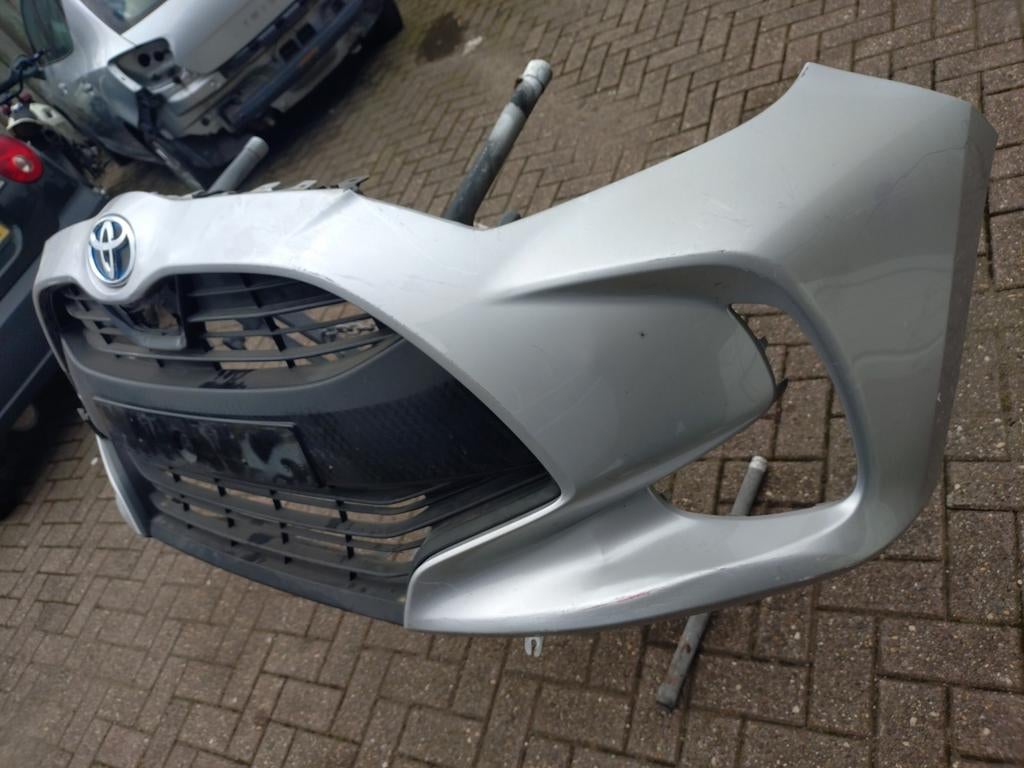 voorbumper Toyota Yaris 2021, Auto-onderdelen, Ophalen of Verzenden, Toyota, Bumper