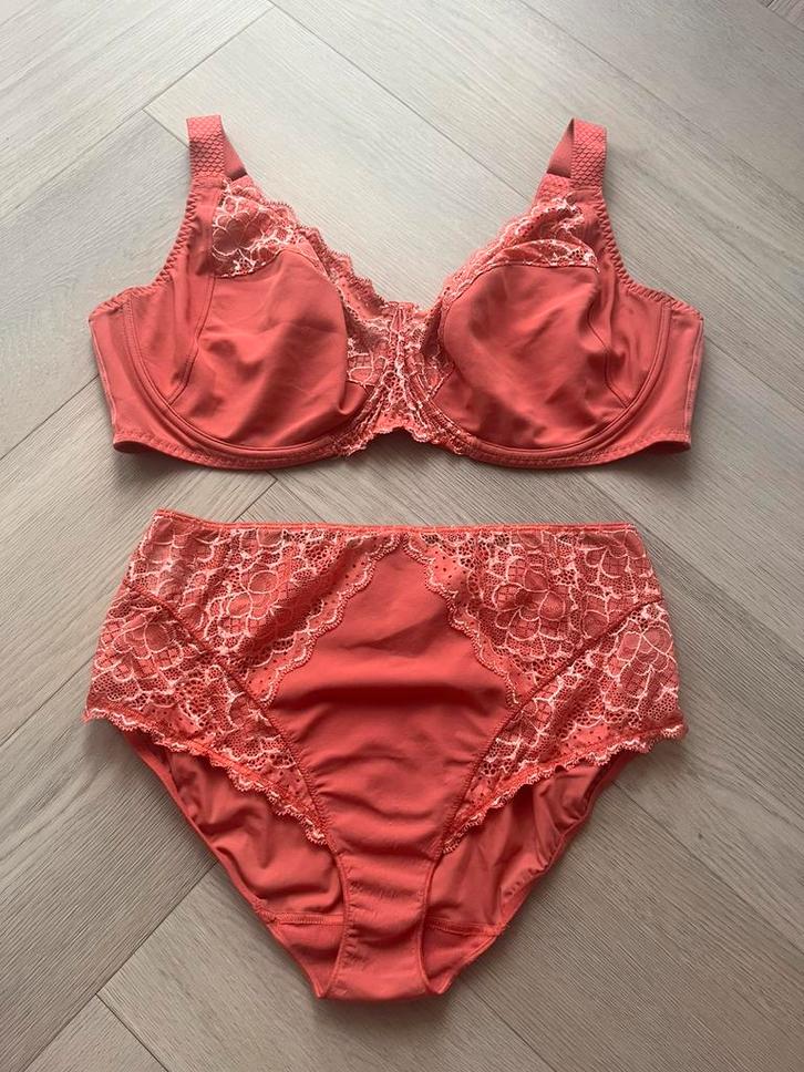 Simone Pérèle Set 95E/44 Koraal FullCup (LEES BESCHRIJVING), Kleding | Dames, Ondergoed en Lingerie, Setje, Roze, Ophalen of Verzenden