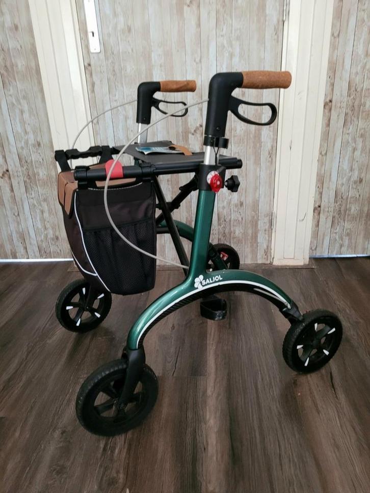 CARBON rollator lichtgewicht. Merk Saljol, Diversen, Rollators, Zo goed als nieuw, Lichtgewicht, Ophalen