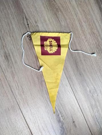 Shell vlaggetjes oud logo. beschikbaar voor biedingen