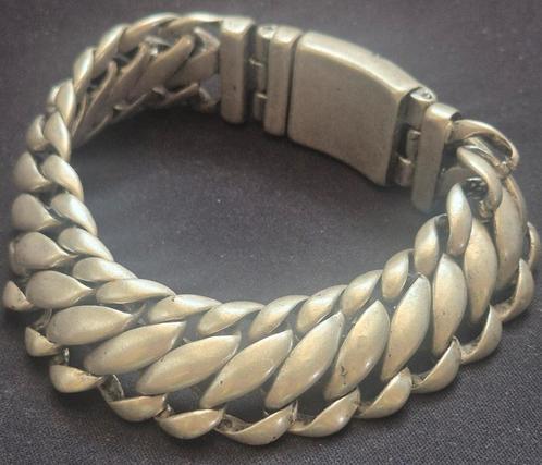 Heren armband iXXXi Amsterdam – massief model, vintage look,, Sieraden, Tassen en Uiterlijk, Armbanden, Zo goed als nieuw, Staal