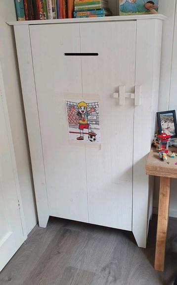Boerenkast wit | WOOOD Gijs beschikbaar voor biedingen
