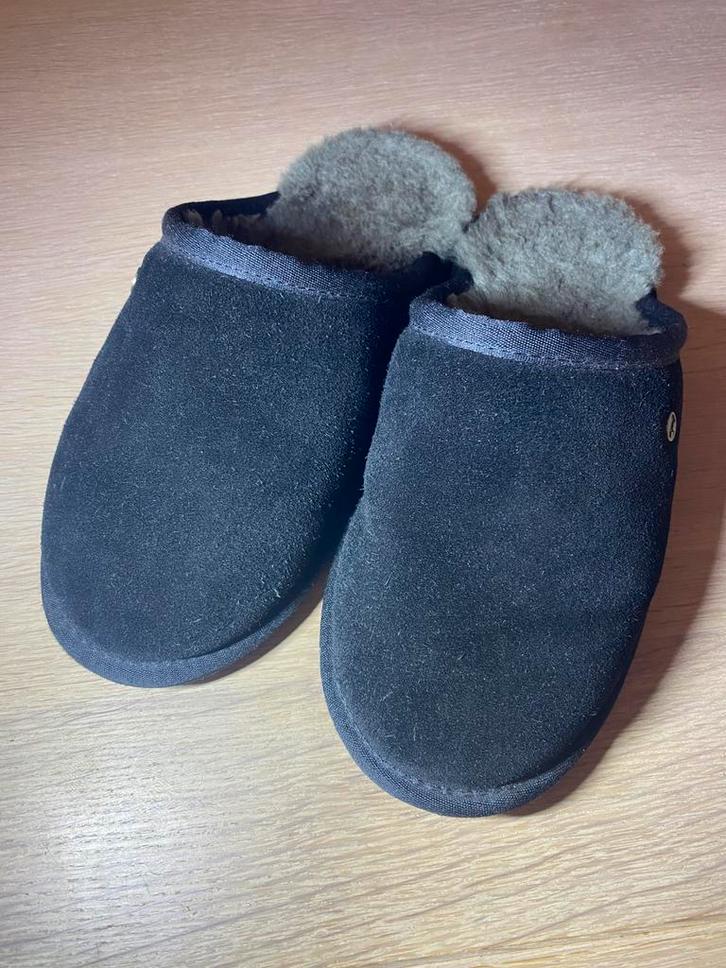 Warmbat Australia pantoffel Classic unisex suède zwart mt 37, Kleding | Heren, Schoenen, Zo goed als nieuw, Pantoffels of Sloffen