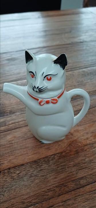 Mosa poes / kat kinderserviesje beschikbaar voor biedingen