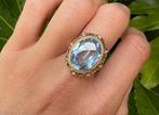 Gouden ring vintage, Sieraden, Tassen en Uiterlijk, Ringen, Ophalen of Verzenden, Zo goed als nieuw, 17 tot 18, Met edelsteen