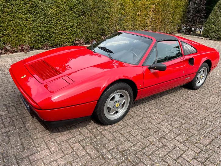 Ferrari 328GTS 1989 met ABS, Auto's, Ferrari, Bedrijf, Elektrische ramen, Lederen bekleding, Lichtmetalen velgen, Sportstoelen