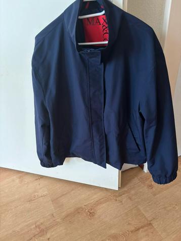 Korte damesjas van Max&Co (MaxMara) beschikbaar voor biedingen