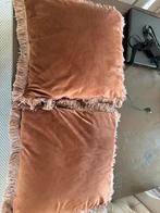 Zgan twee bruin velours kussens 40-40 cm, Huis en Inrichting, Woonaccessoires | Kussens, Ophalen of Verzenden, Zo goed als nieuw