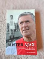 Mister Ajax - De eeuwige jeugd van Sjaak Swart, Boeken, Ophalen of Verzenden, Zo goed als nieuw, Raymond Bouwman, Sport