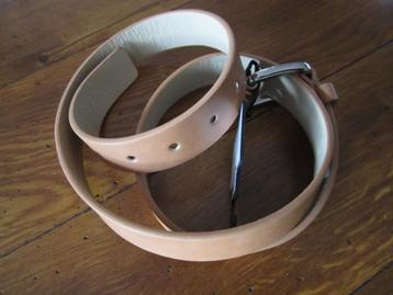 ceintuur 95-100 cm. lichtbruin , maat M beschikbaar voor biedingen