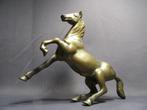 2 Steigerende paarden, Antiek en Kunst, Antiek | Koper en Brons, Ophalen of Verzenden, Brons