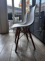 2x eetkamerstoelen met kussens, Huis en Inrichting, Stoelen, Kunststof, Twee, Wit, Ophalen of Verzenden