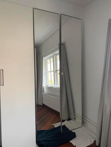2 x IKEA VIKEDAL spiegeldeuren, wit beschikbaar voor biedingen
