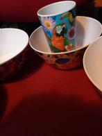 Vier bakjes, een beker en vier borden voor op camping/thuis, Huis en Inrichting, Overige materialen, Gebruikt, Ophalen of Verzenden