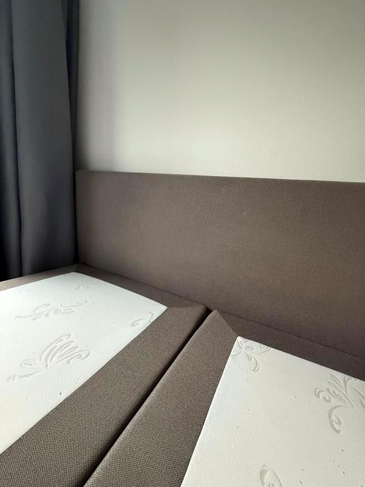 Swiss Sense Boxspring 160x200 inclusief topper, Huis en Inrichting, Slaapkamer | Boxsprings, Gebruikt, 160 cm, 200 cm, Tweepersoons