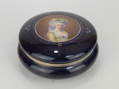 Antieke Royal Vienna stijl kwaliteit  juwelen doos, Antiek en Kunst, Antiek | Porselein, Ophalen of Verzenden