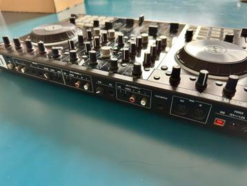 Traktor Kontrol S4 MK2 DJ Controller beschikbaar voor biedingen
