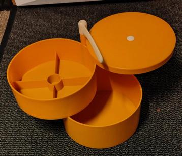 Retro Vintage naaibox jaren 70  beschikbaar voor biedingen