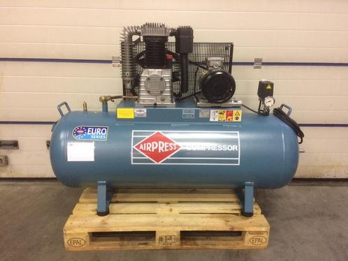 Actie Airpress K300/700 compressor 5,5pk 14 bar, Doe-het-zelf en Verbouw, Compressors, Nieuw, 10 bar of meer, 100 liter of meer