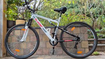 Mountainbike beschikbaar voor biedingen