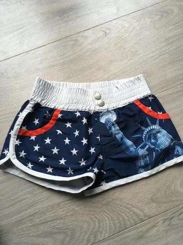 717 (SEVENONESEVEN) korte broek maat 122 / 128 D15 beschikbaar voor biedingen