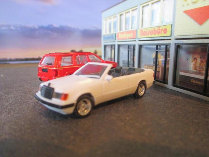 Mercedes A124 300CE Cabriolet Herpa Brabus gemodificeerd, Hobby en Vrije tijd, Modelauto's | 1:87, Zo goed als nieuw, Ophalen of Verzenden