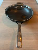 Le Creuset TNS Wok 30cm met Deksel, Huis en Inrichting, Keuken | Potten en Pannen, Ophalen, Inductieplaat, Aluminium, Zo goed als nieuw