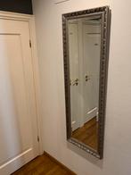 Hangspiegel met sierrand, Huis en Inrichting, Woonaccessoires | Spiegels, 150 tot 200 cm, Rechthoekig, Zo goed als nieuw, 50 tot 75 cm